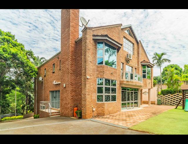 5 BEDROOM HOUSE SOLD IN WESTVILLE